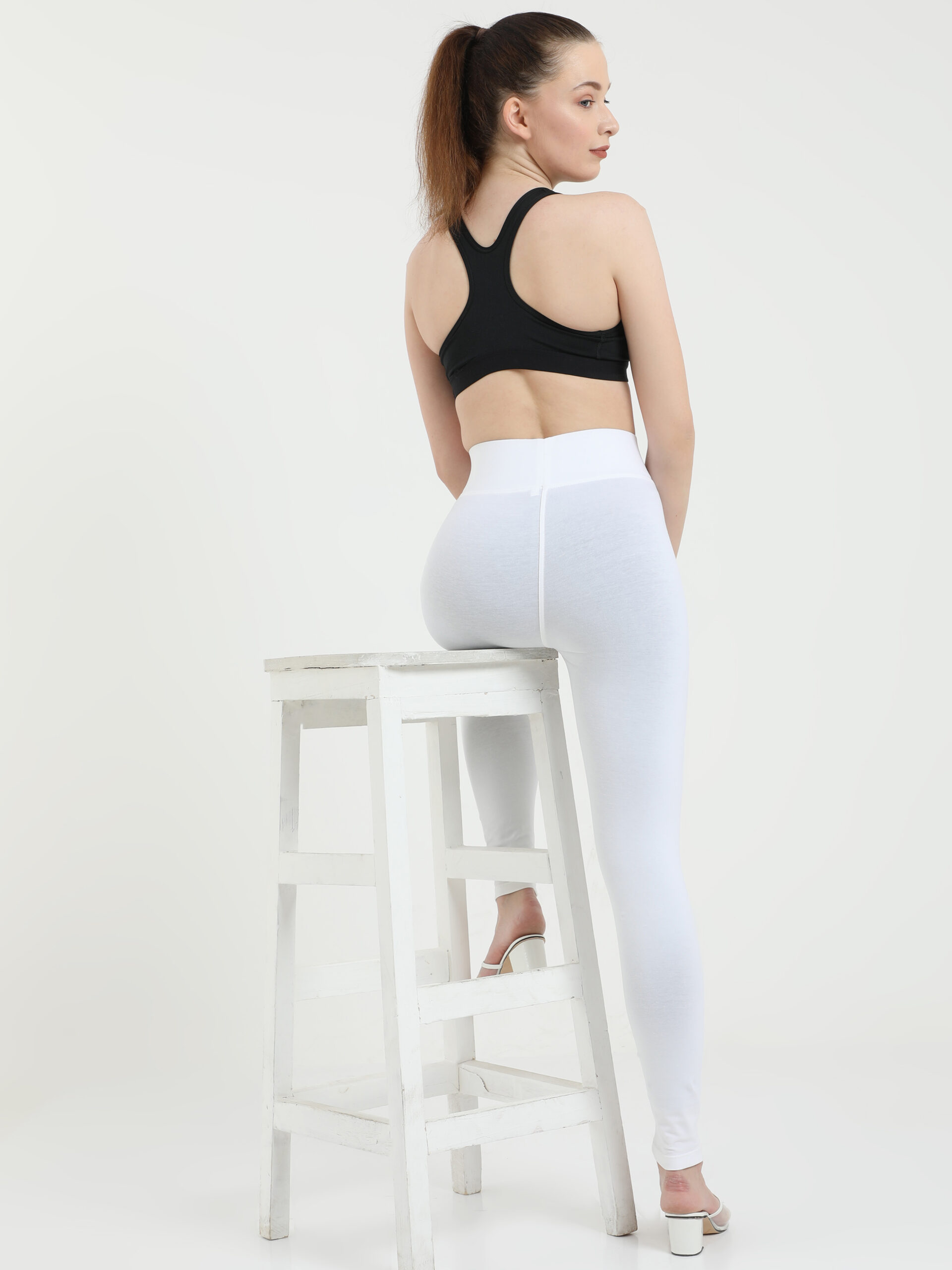 Prisma White Capri Leggings - Comfortable and Stylish-nextbuild.com.vn