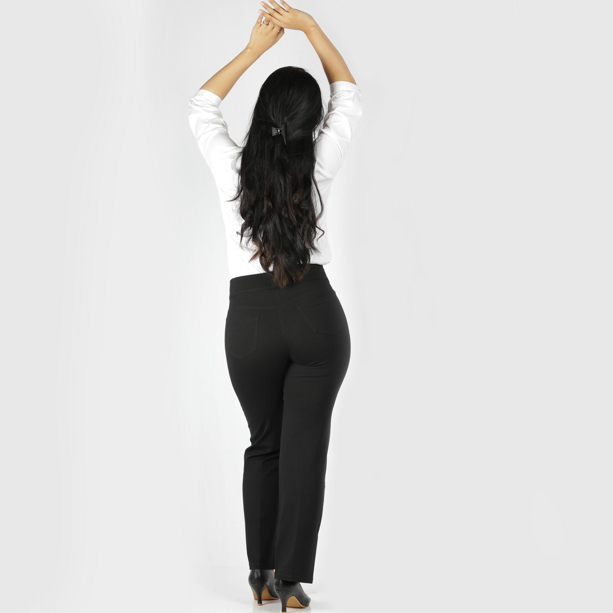 14 Black Work Pants for Women to Bring Style to the Office in 2023-saigonsouth.com.vn
